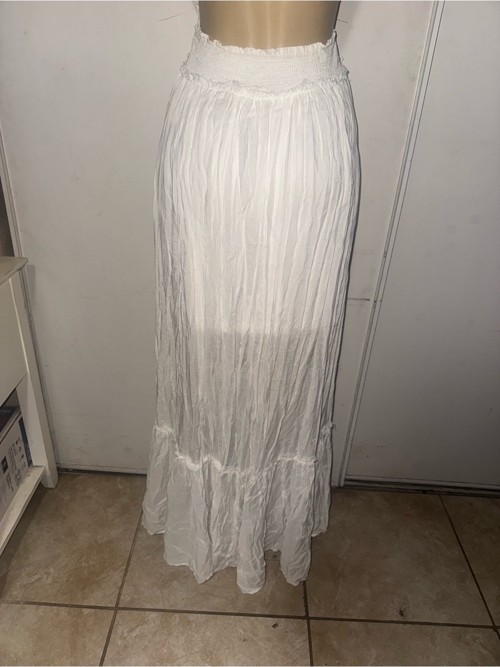 Miss Avenue White Maxi Dress - Picture 7 of 10